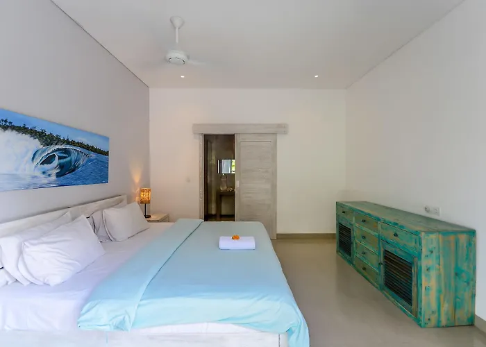 Mahi Mahi & Villa *