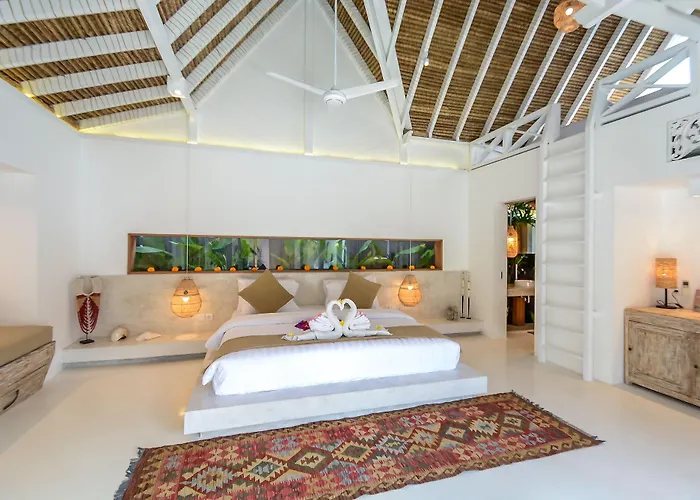 Mahi Mahi & Villa *
