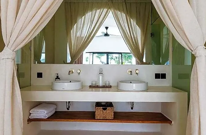 Mahi Mahi & Villa