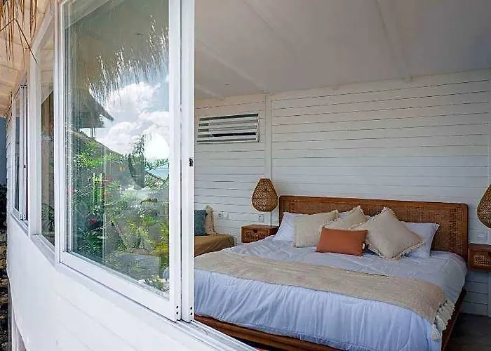 Mahi Mahi & Villa