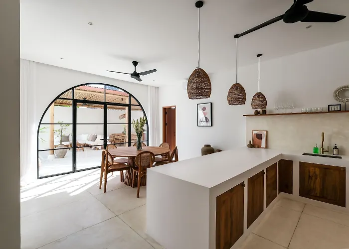 Mahi Mahi & Villa